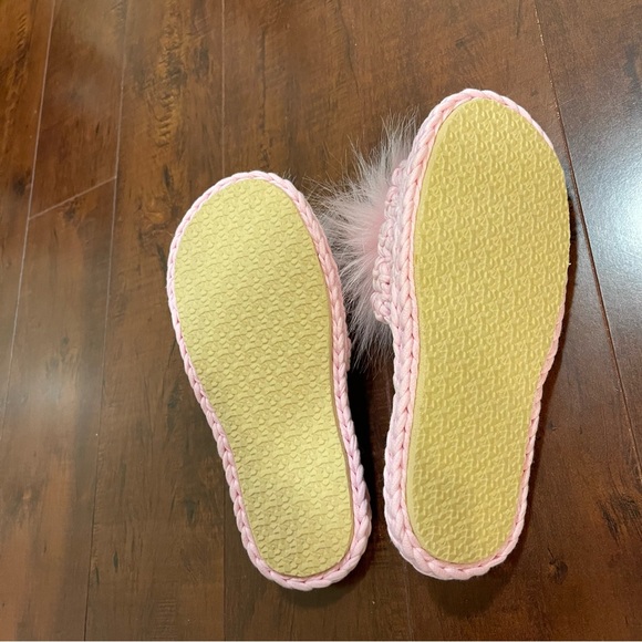 Crotchet Slippers, light pink, size 5 - Picture 2 of 5